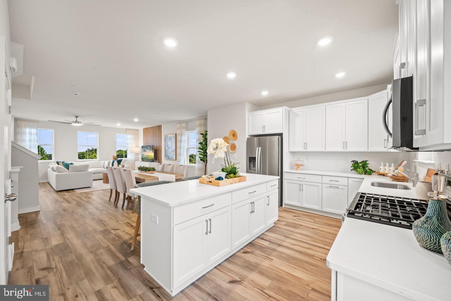 RIVER POINTE - Residential Lease