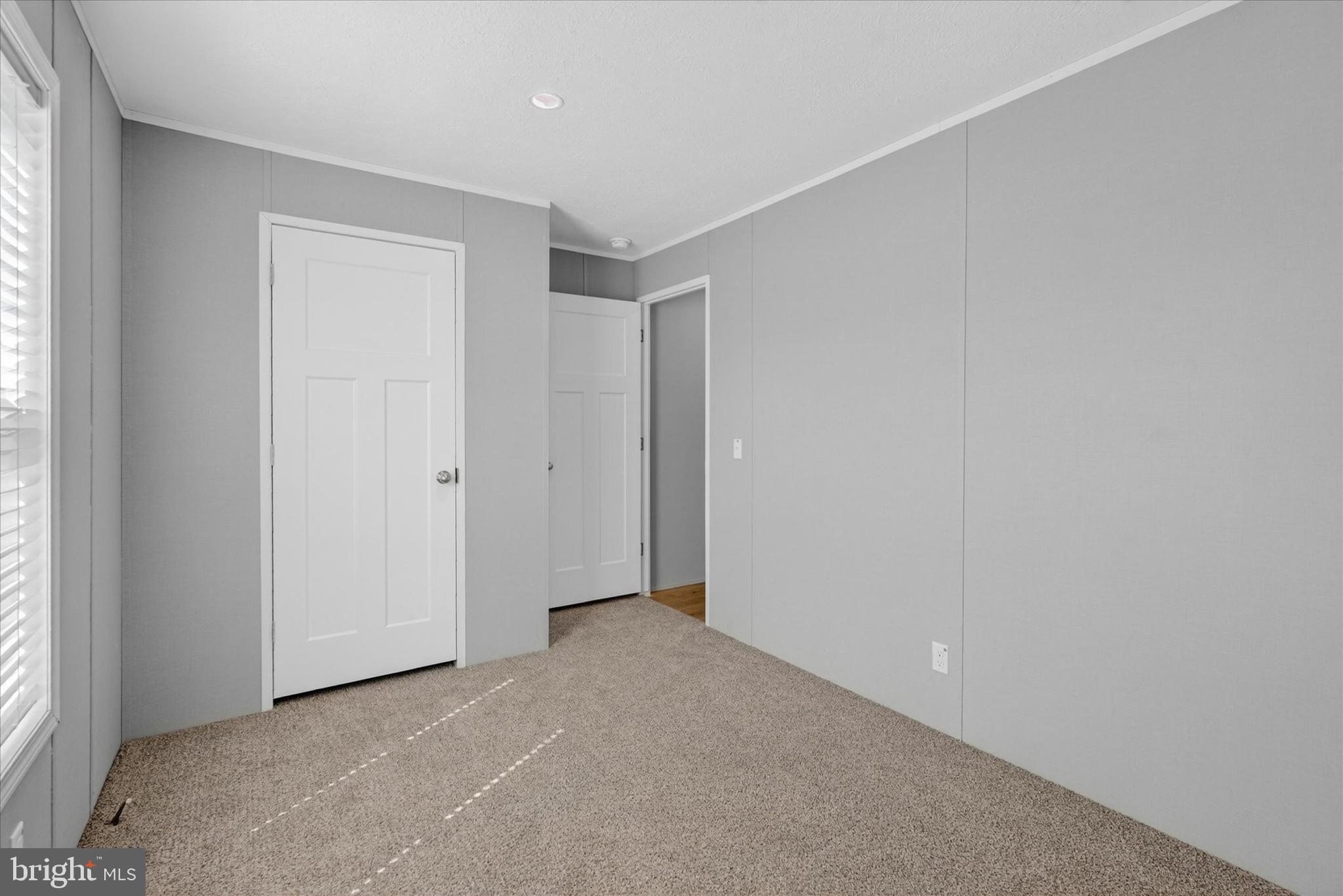ROLLING HILLS MHP - Residential