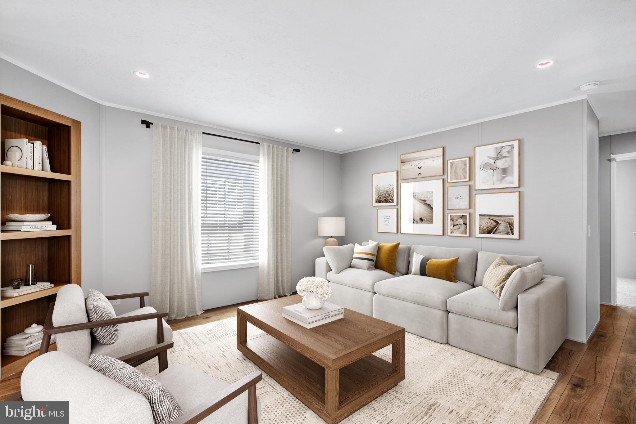 ROLLING HILLS MHP - Residential