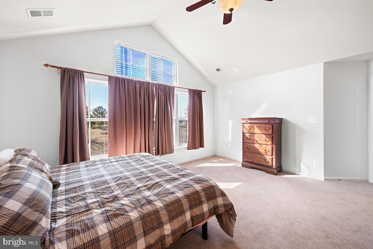 VINT HILL - Residential