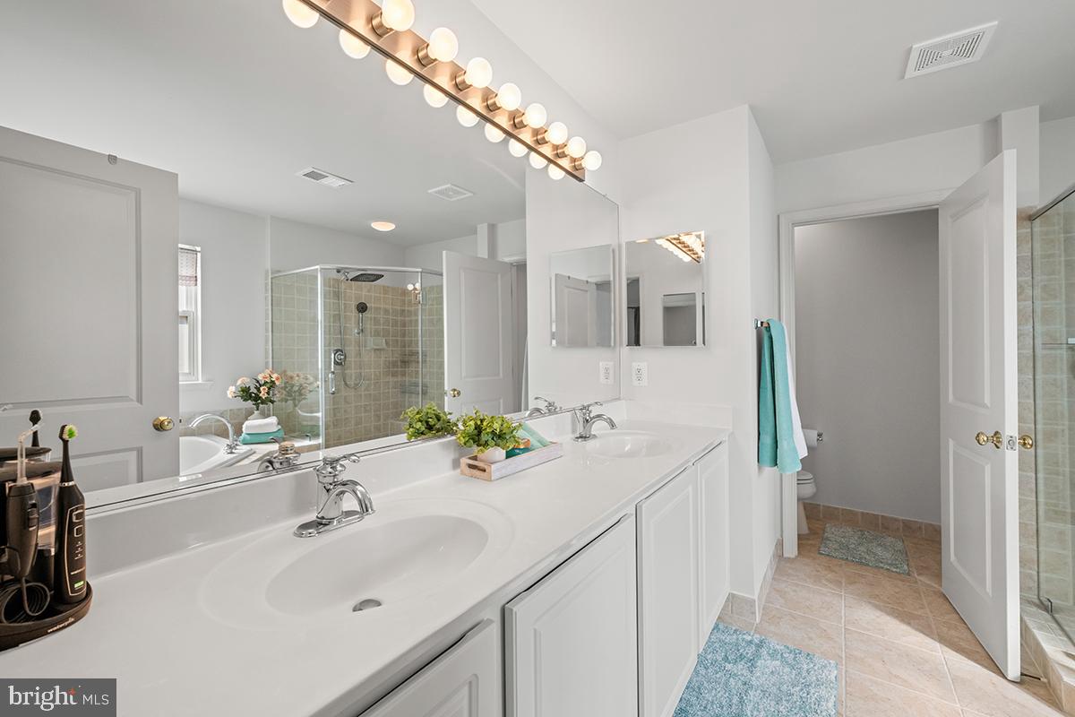 VINT HILL - Residential