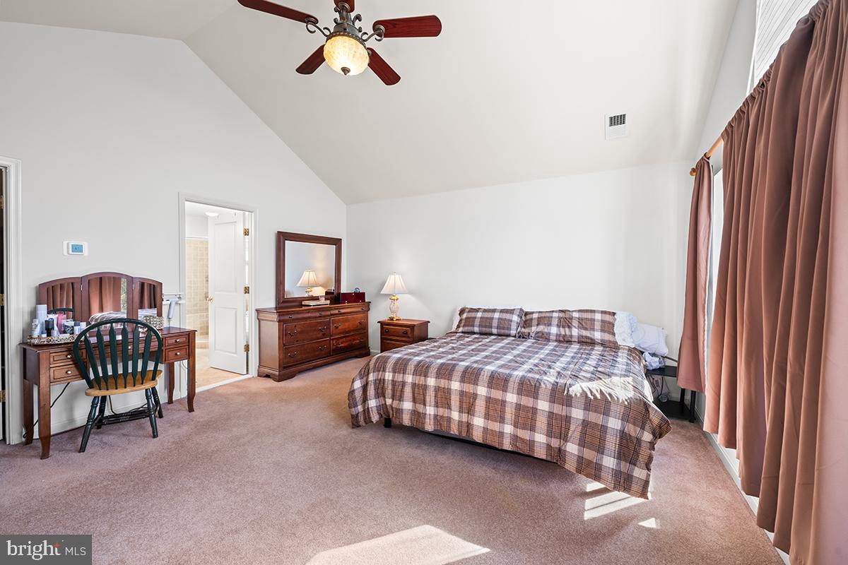 VINT HILL - Residential