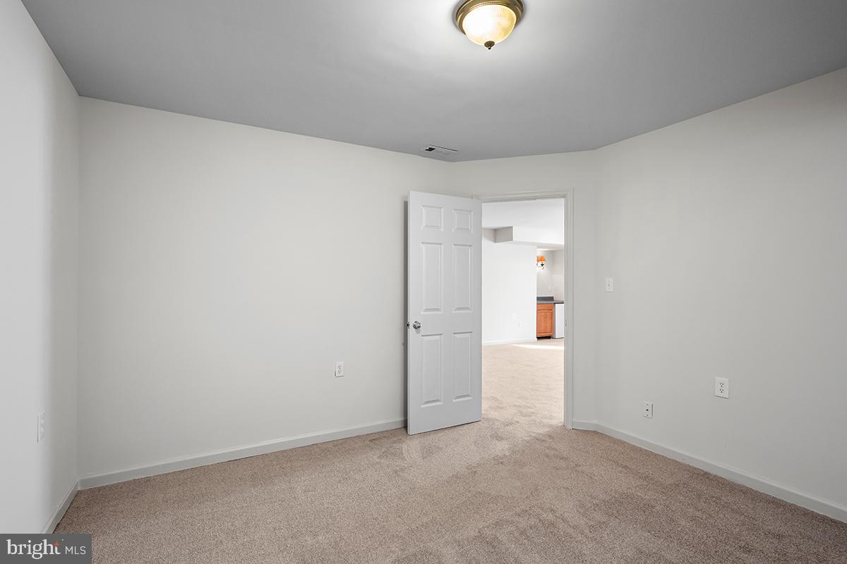 VINT HILL - Residential