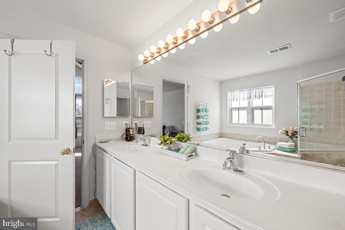 VINT HILL - Residential