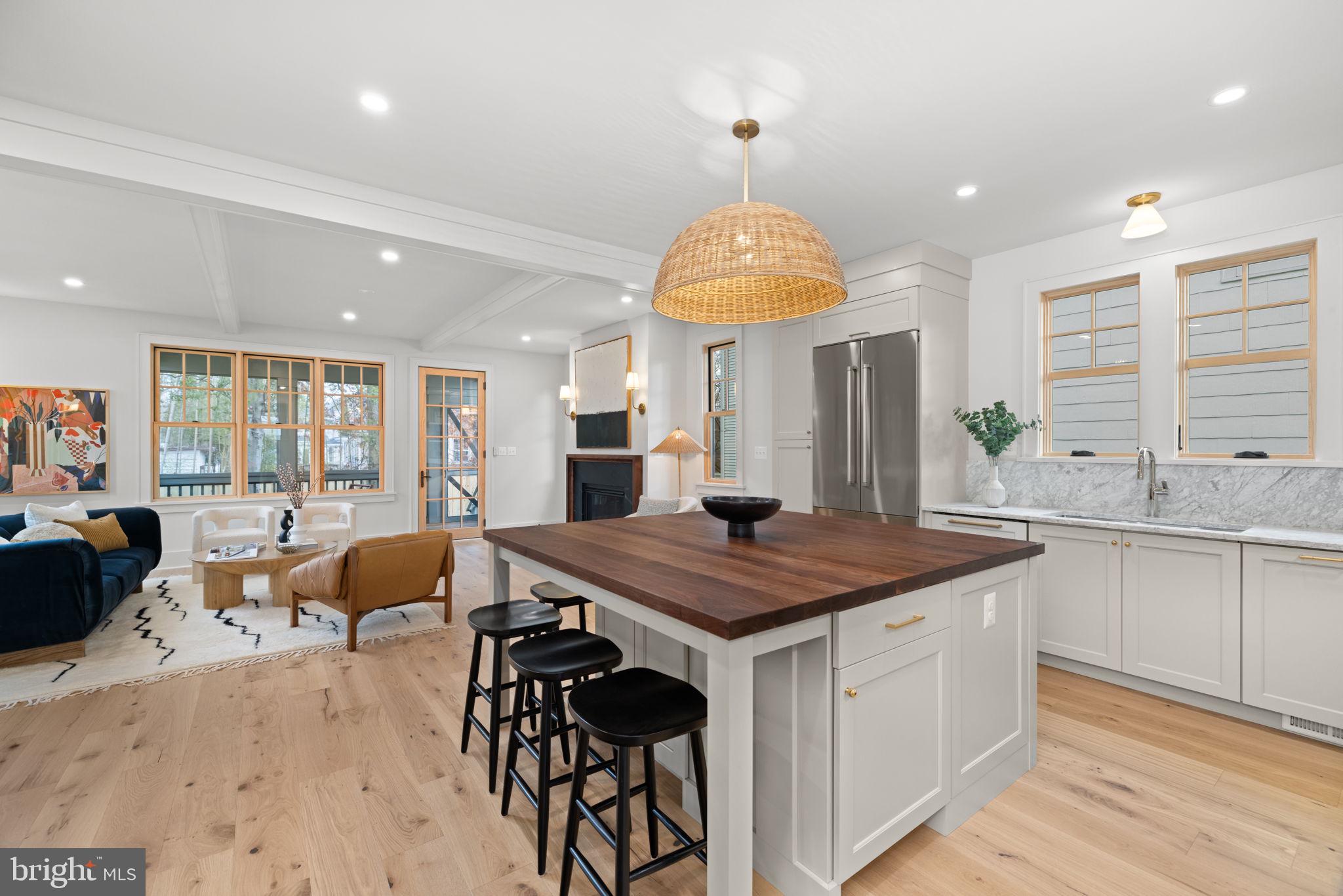 ROSEMONT - Residential