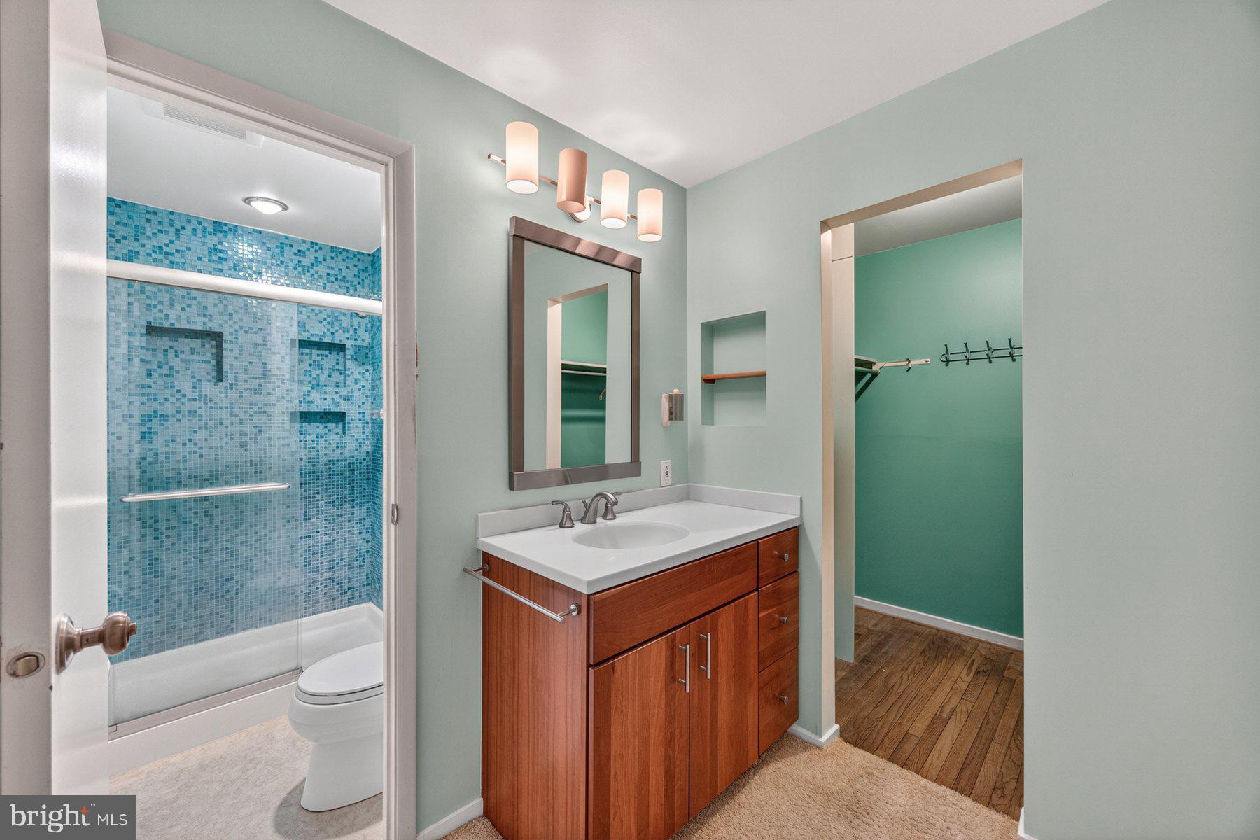 OAKLAND MILLS - Residential