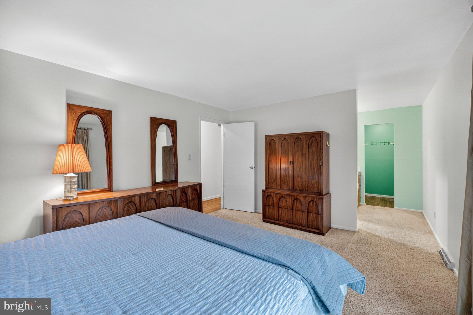 OAKLAND MILLS - Residential