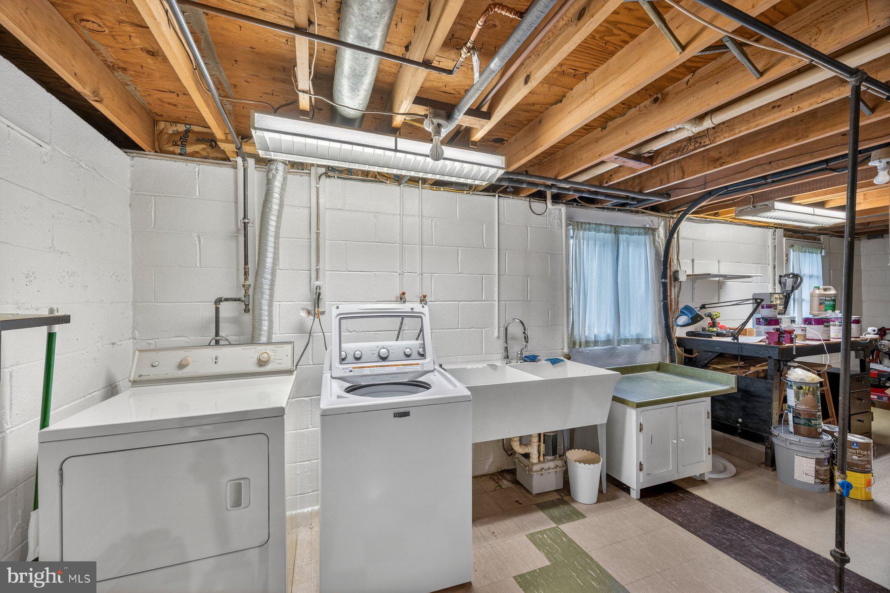 OAKLAND MILLS - Residential
