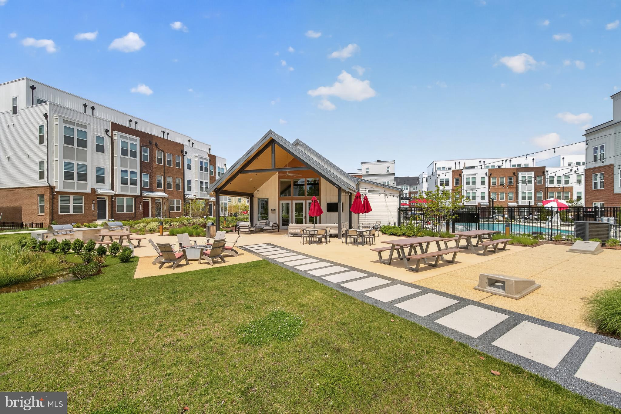 FARMSTEAD DISTRICT - Residential