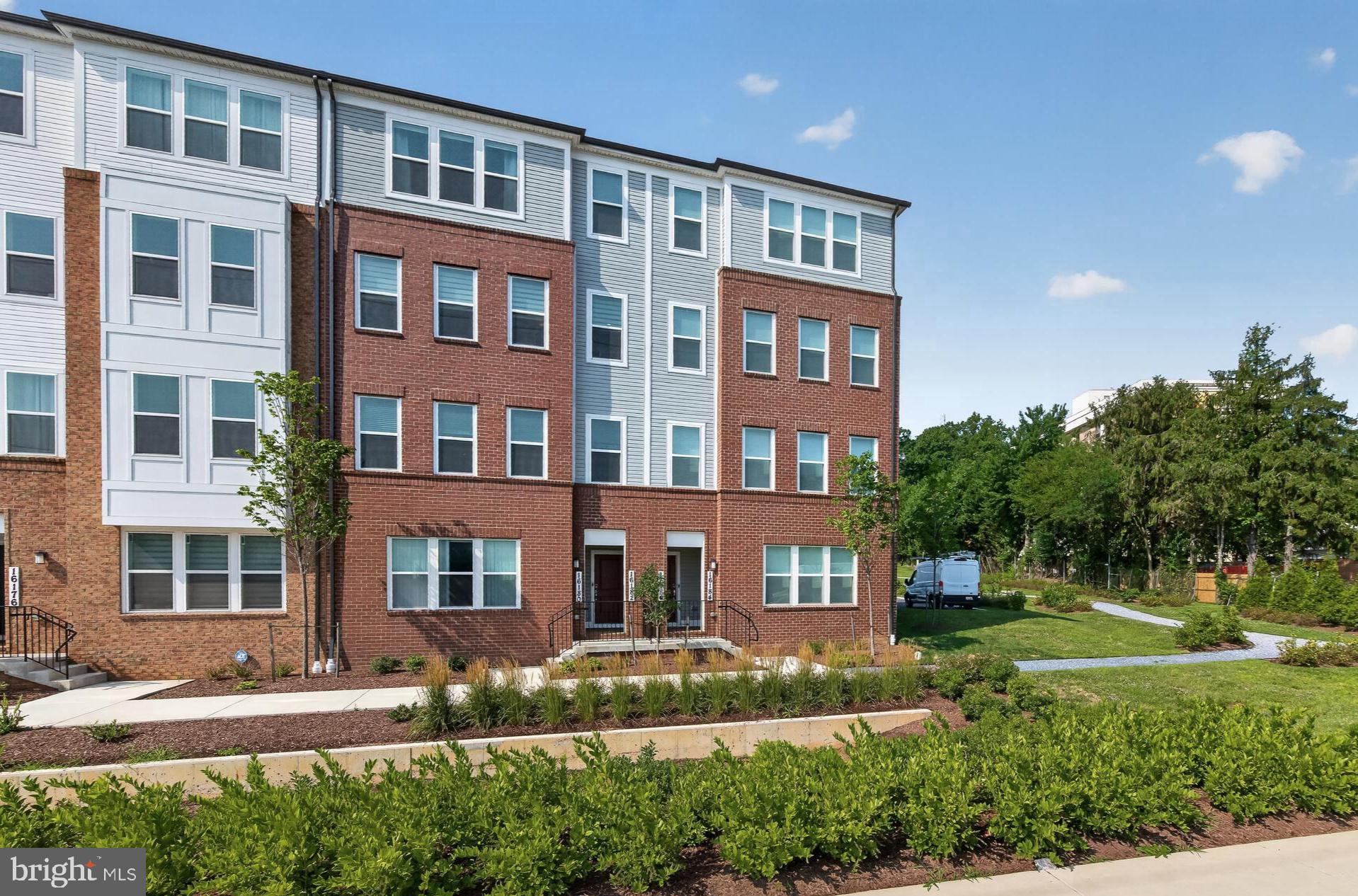 FARMSTEAD DISTRICT - Residential