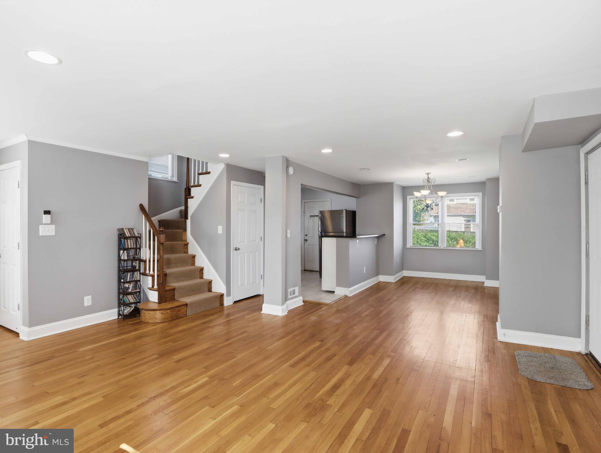 WINDSOR HILLS - Residential
