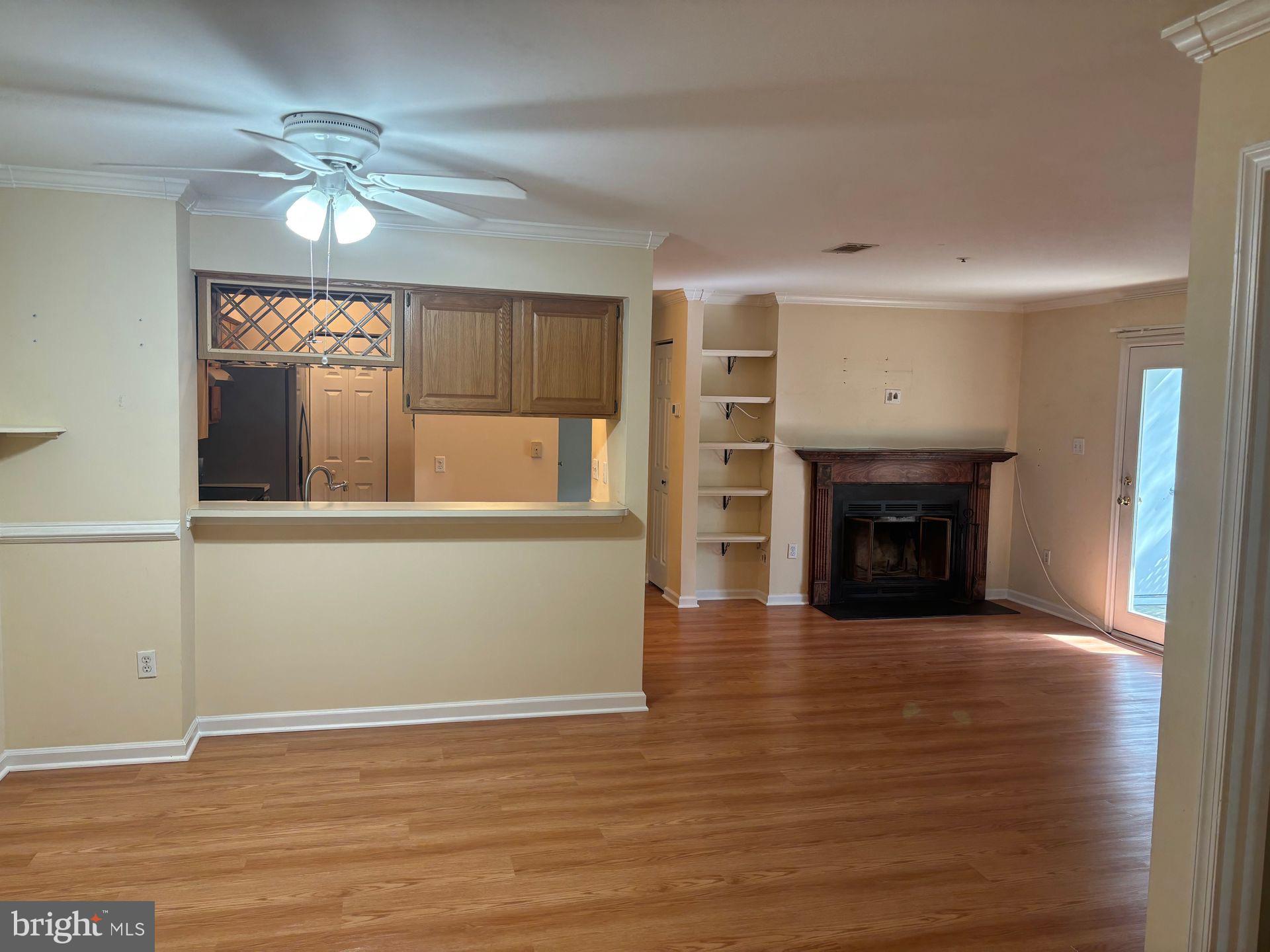 WATERS EDGE AT NORTH LAKE - Residential Lease