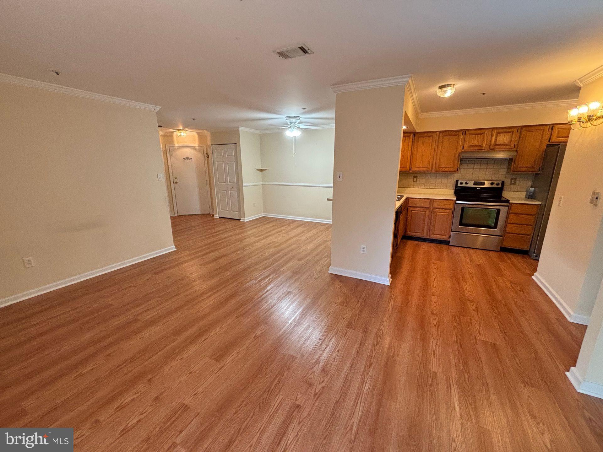 WATERS EDGE AT NORTH LAKE - Residential Lease