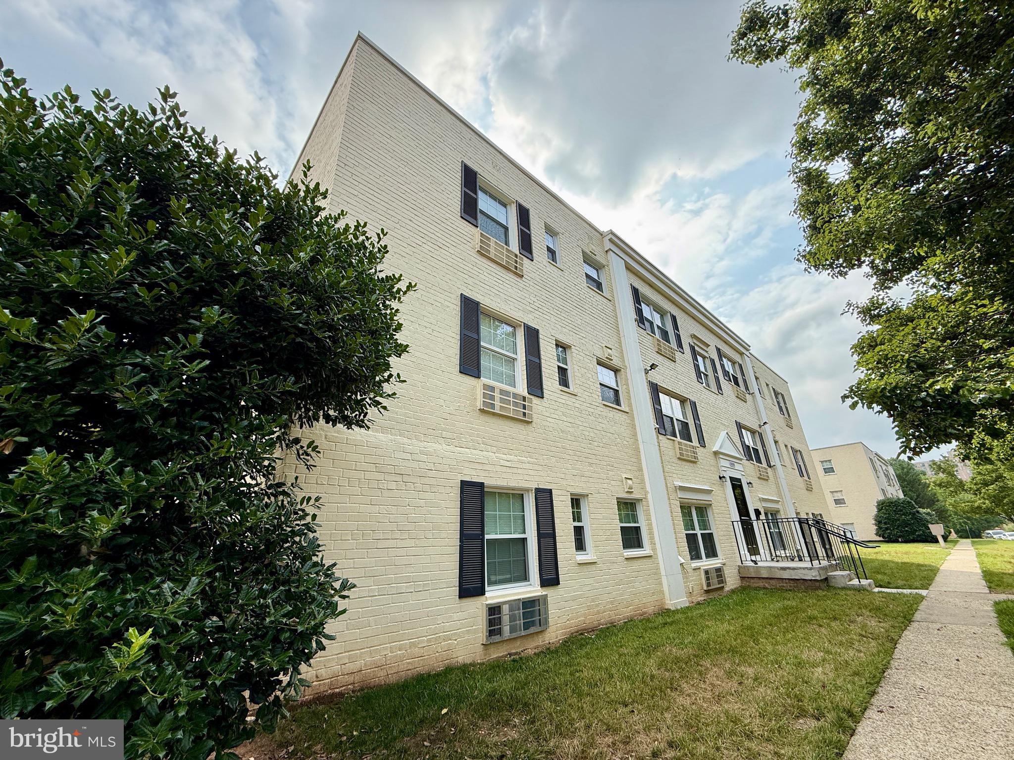 FARRINGTON PLACE - Residential