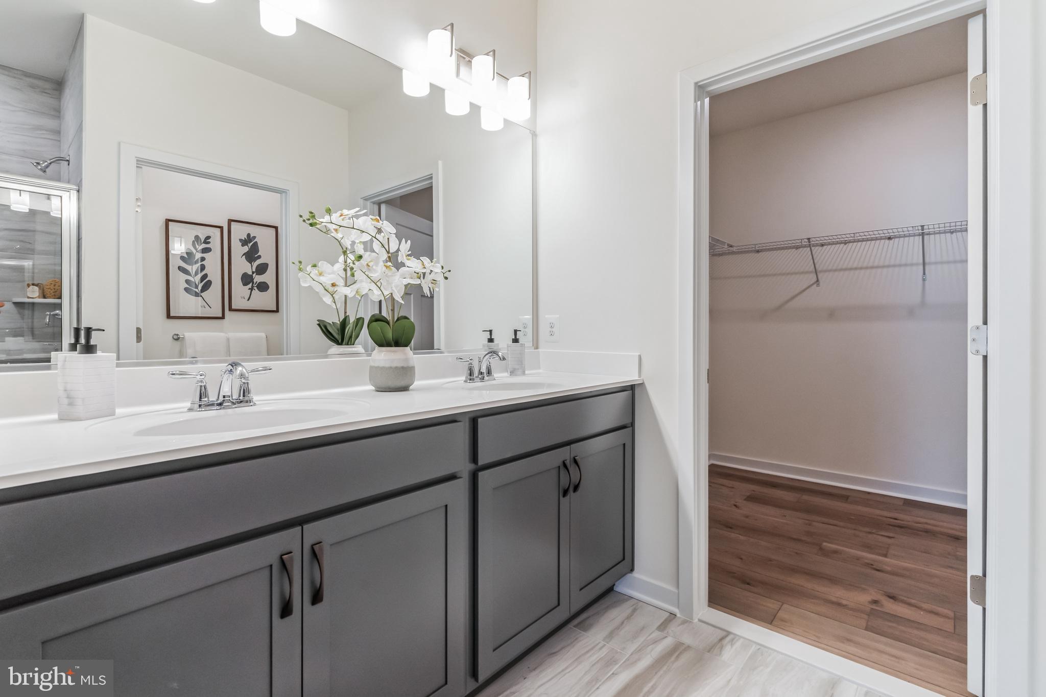GILBERT MEADOWS - Residential