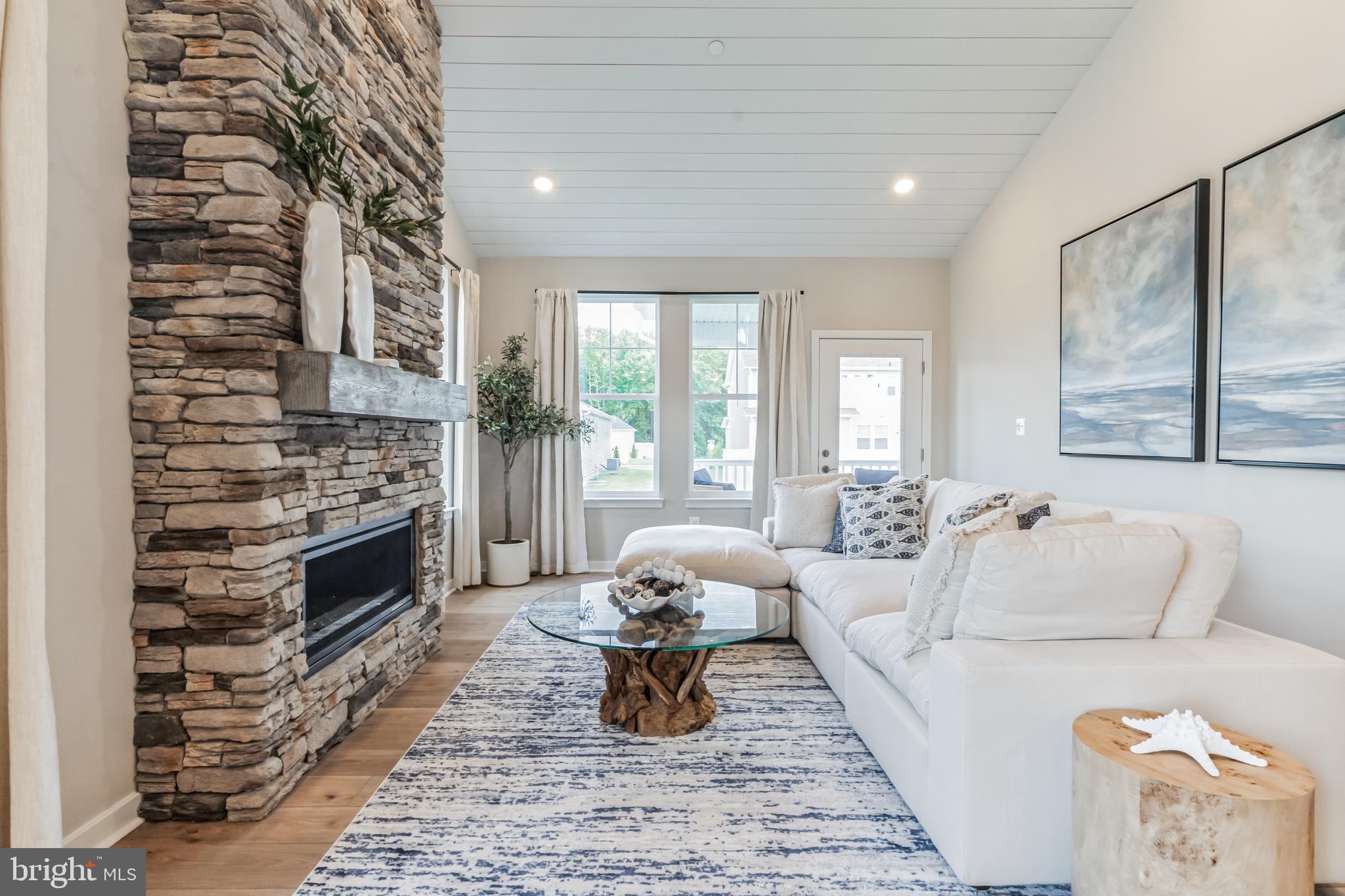 GILBERT MEADOWS - Residential