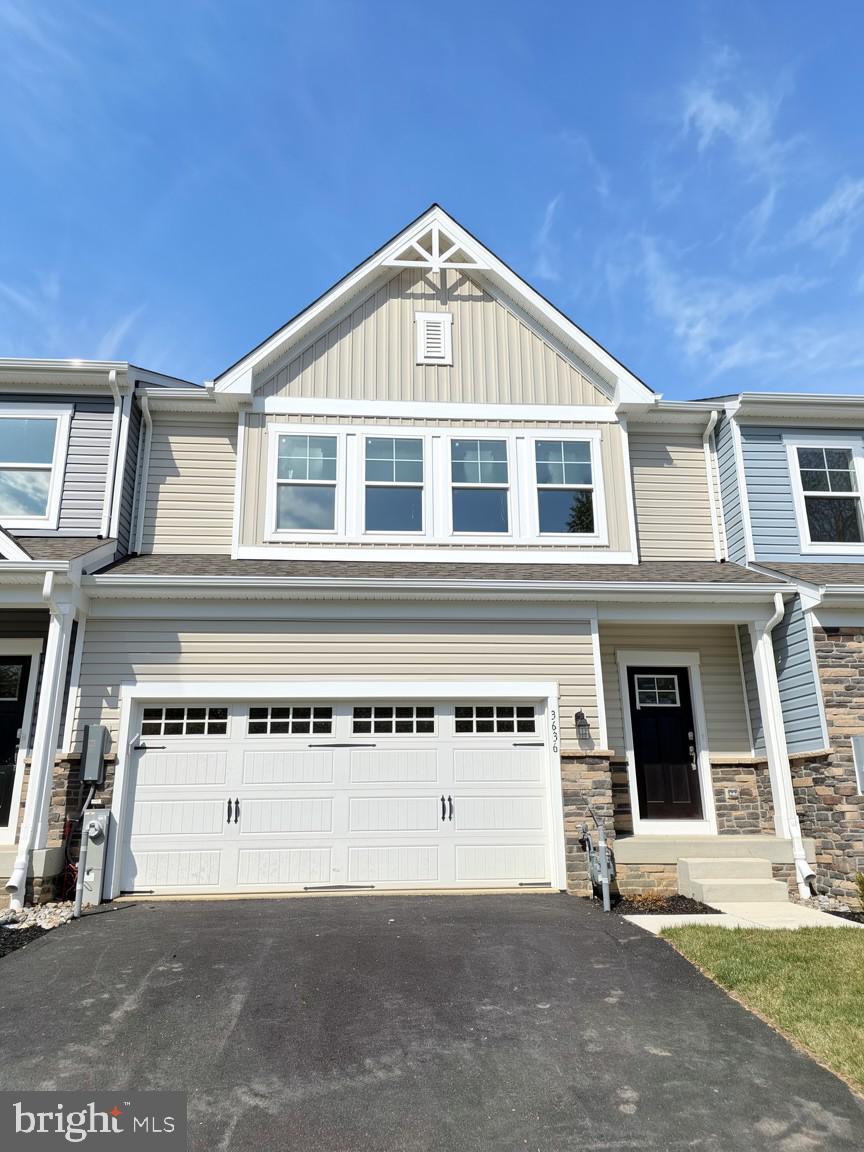 GILBERT MEADOWS - Residential