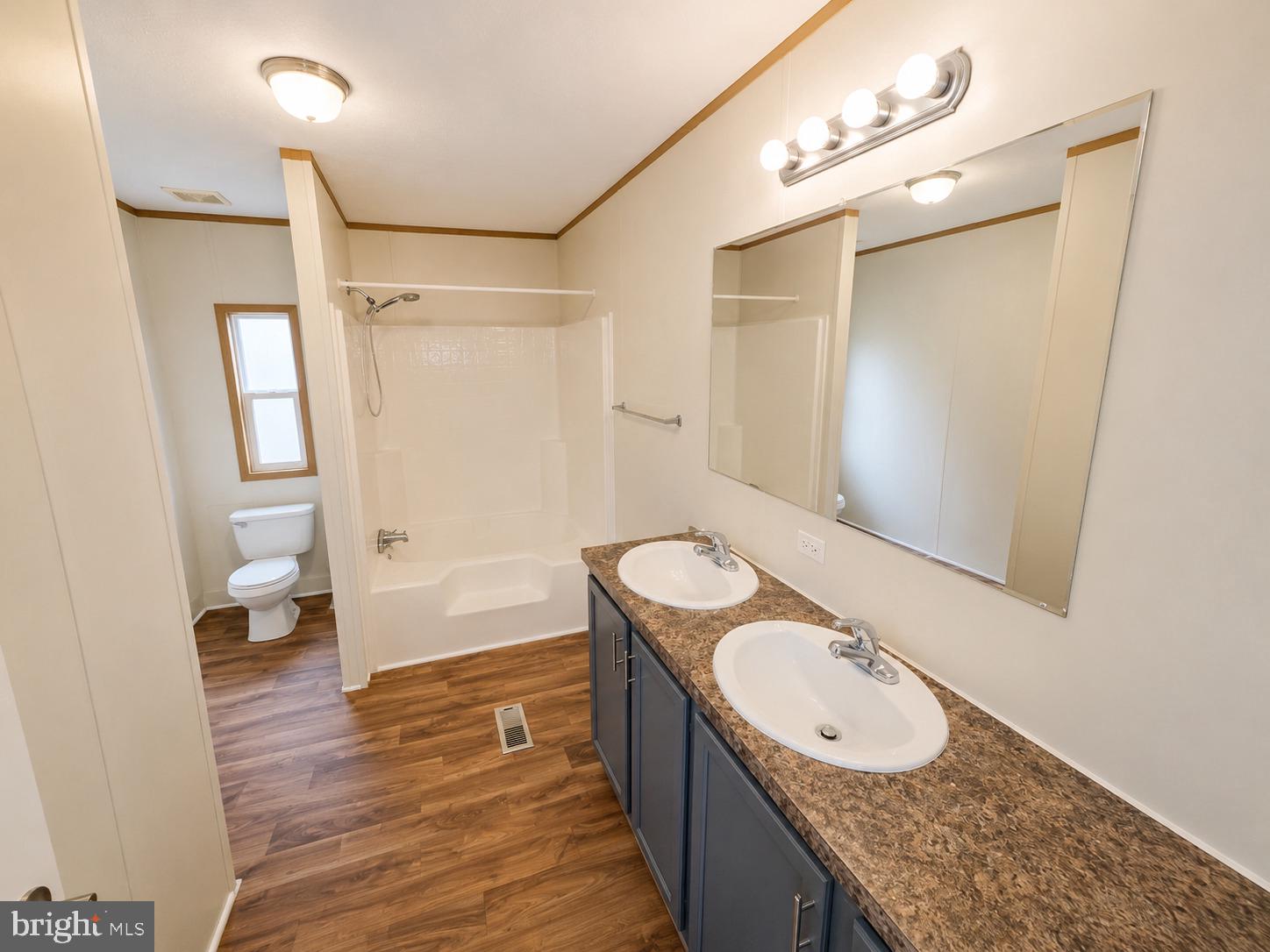 WHISPERING PINE MHP - Residential