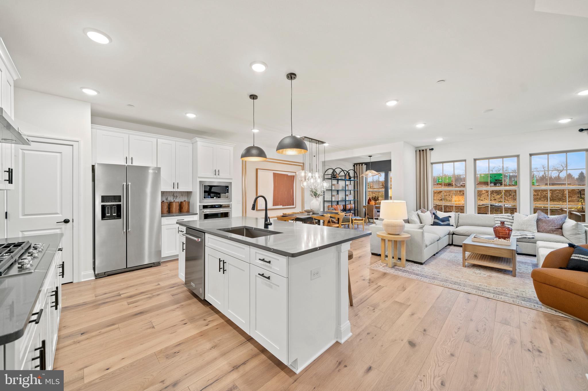 SPRING LAKE - Residential