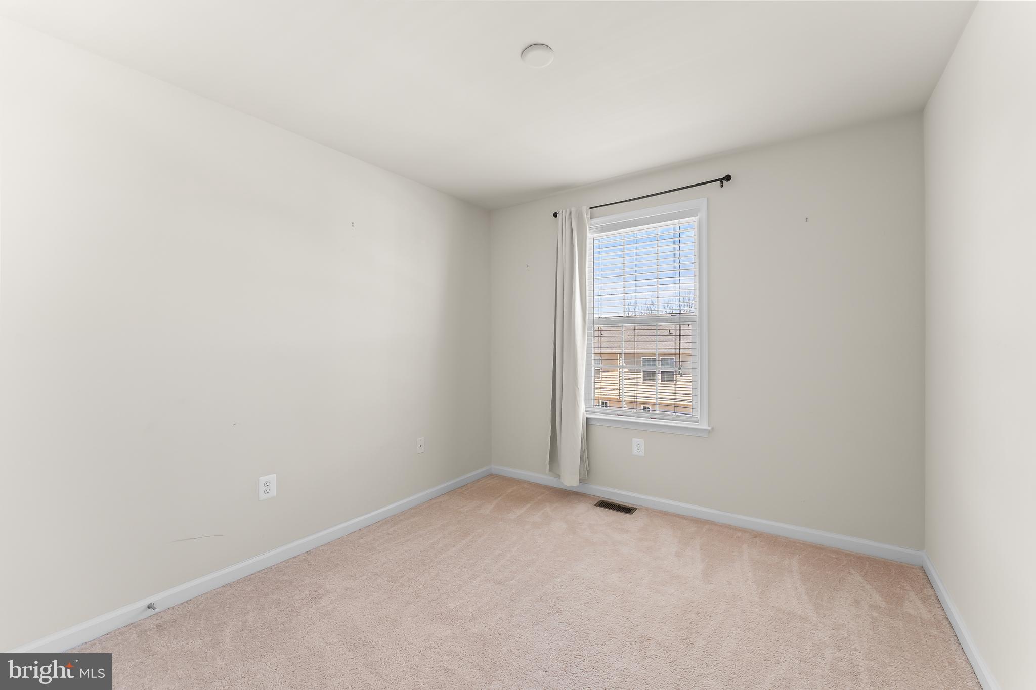 RAPPAHANNOCK LANDING - Residential Lease
