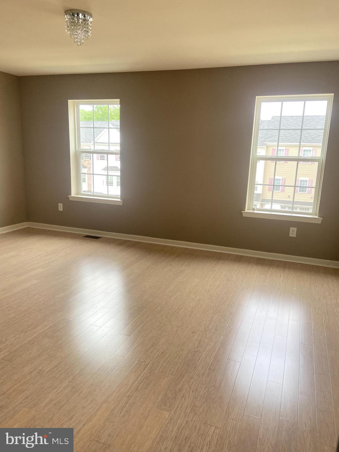 SOMERTON VALLEY - Residential Lease