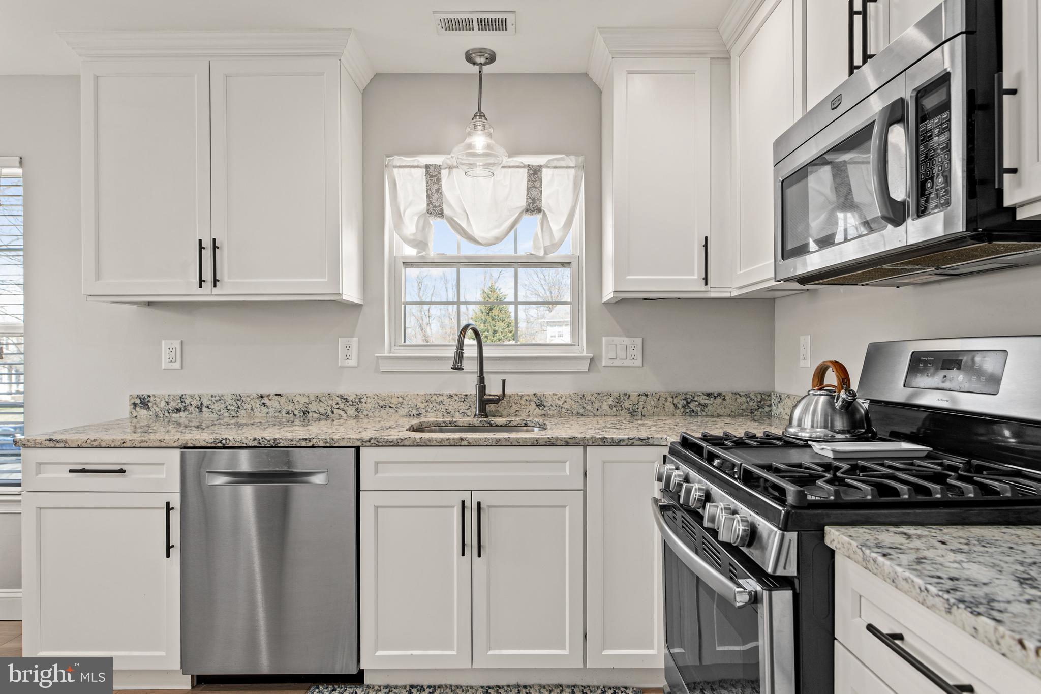 CHARLESTOWN HUNT - Residential