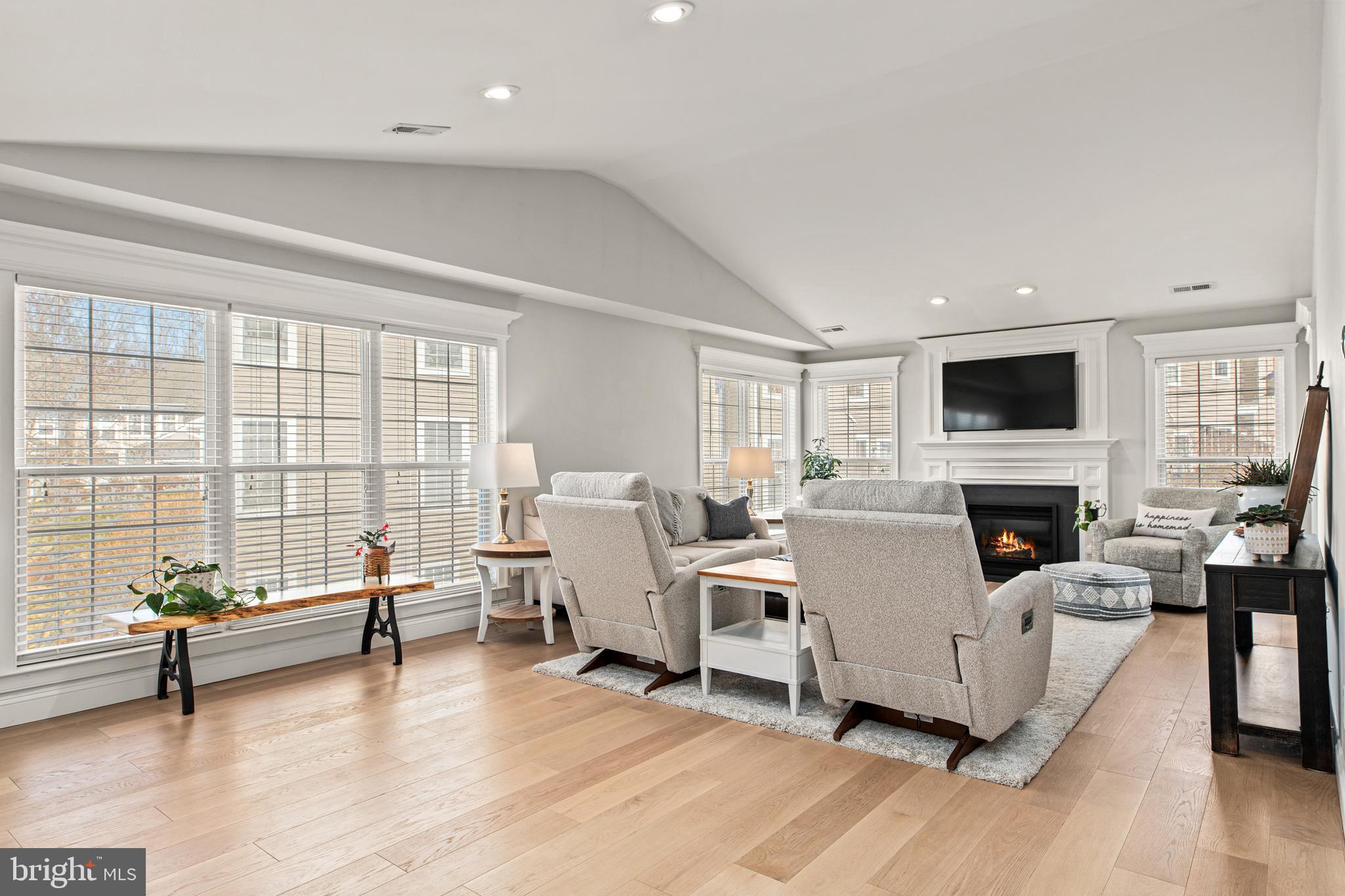 CHARLESTOWN HUNT - Residential