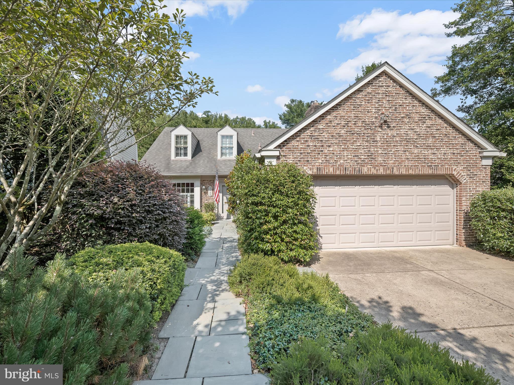 WESTMORELAND HILLS - Residential