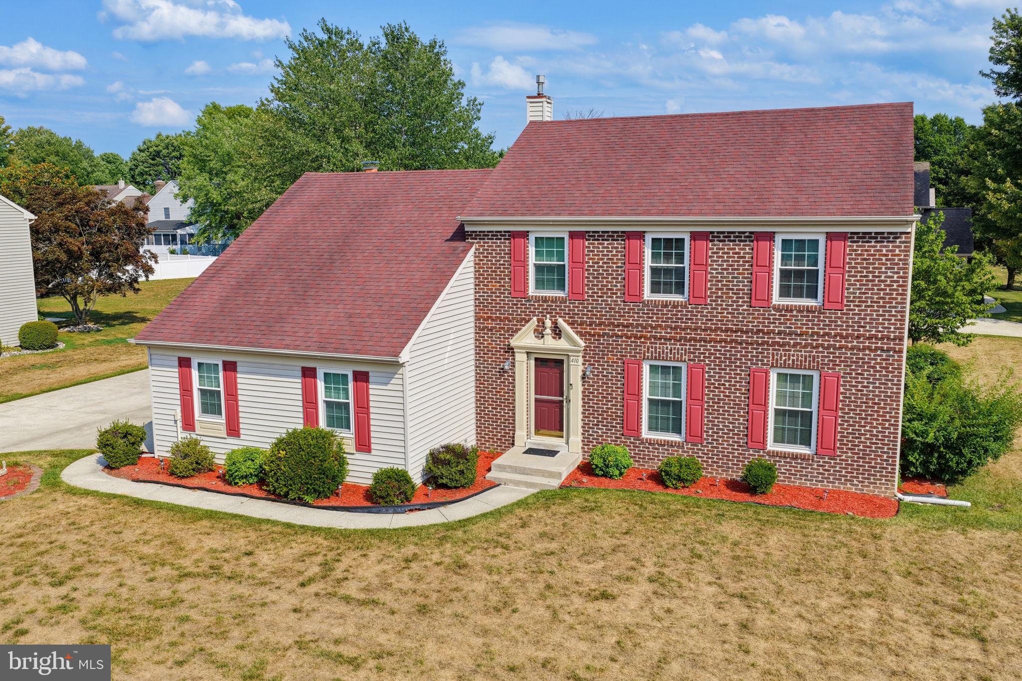 EAGLES NEST - Residential