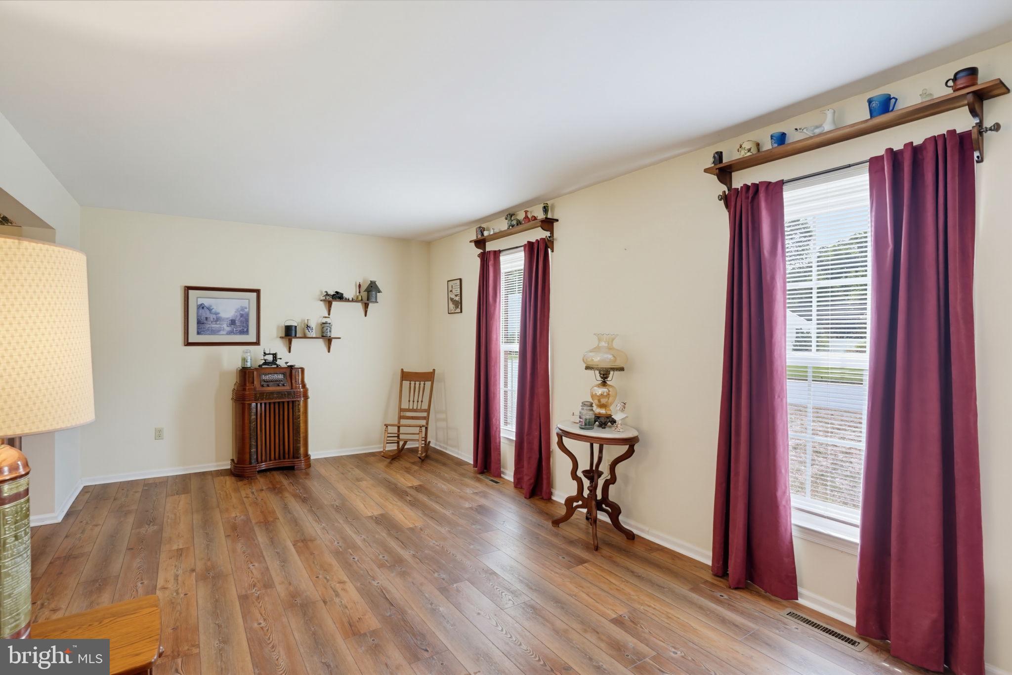 EAGLES NEST - Residential