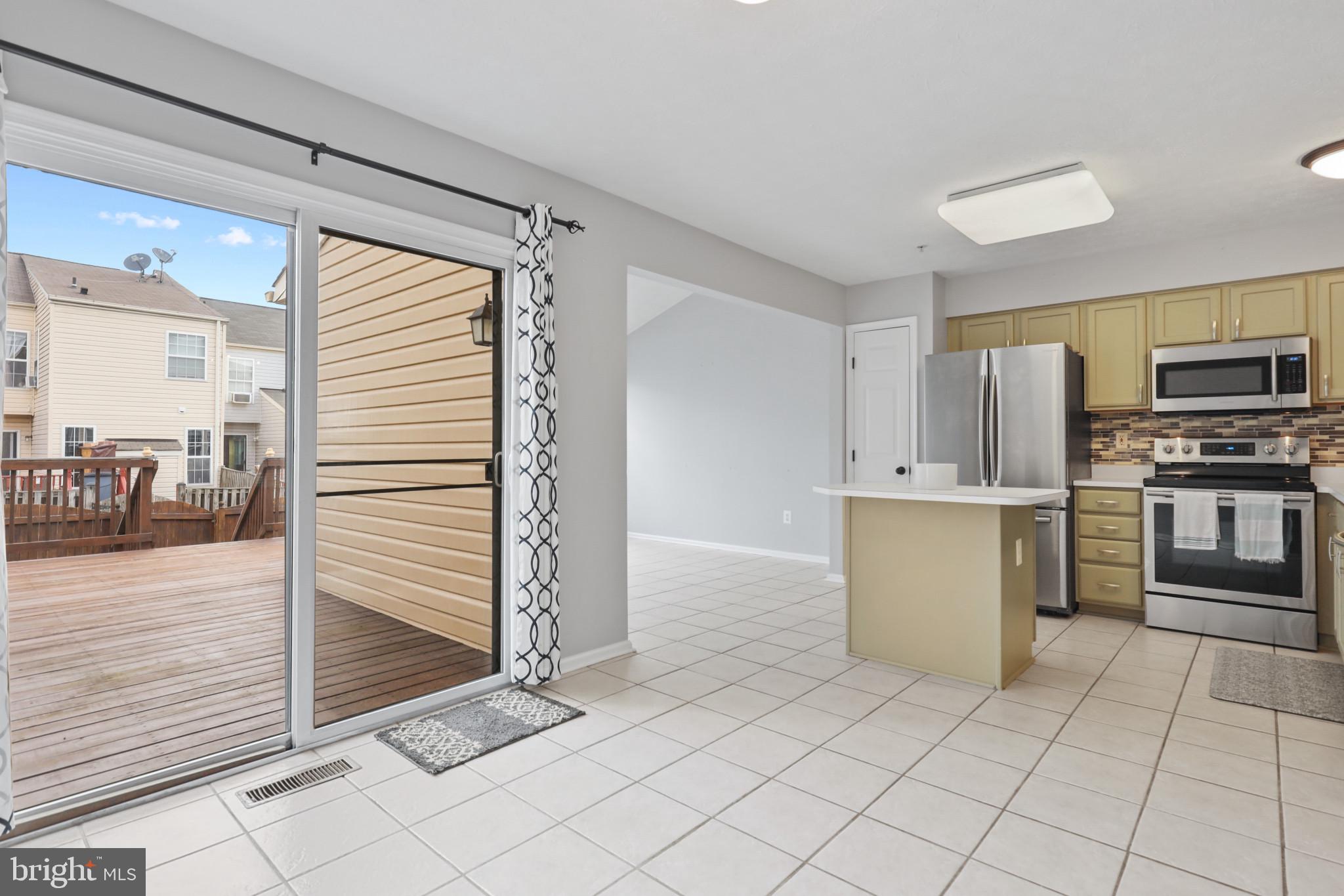 ROSEDALE - Residential Lease