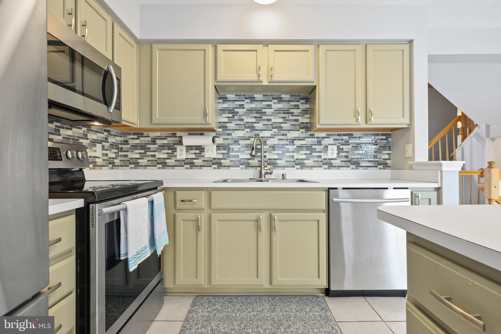 ROSEDALE - Residential Lease