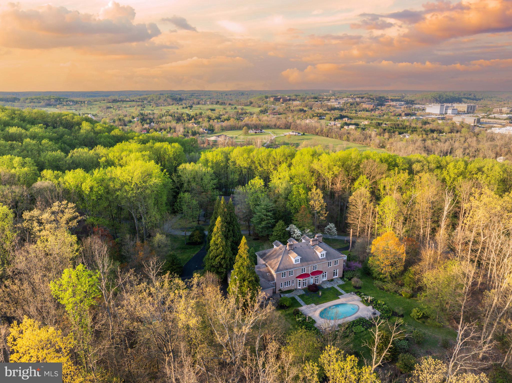 IVY HILL - Residential