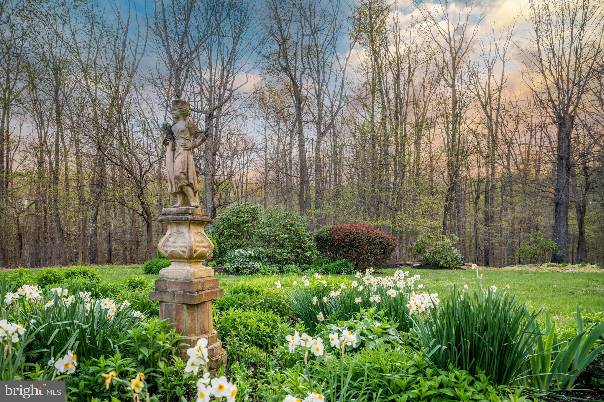 IVY HILL - Residential