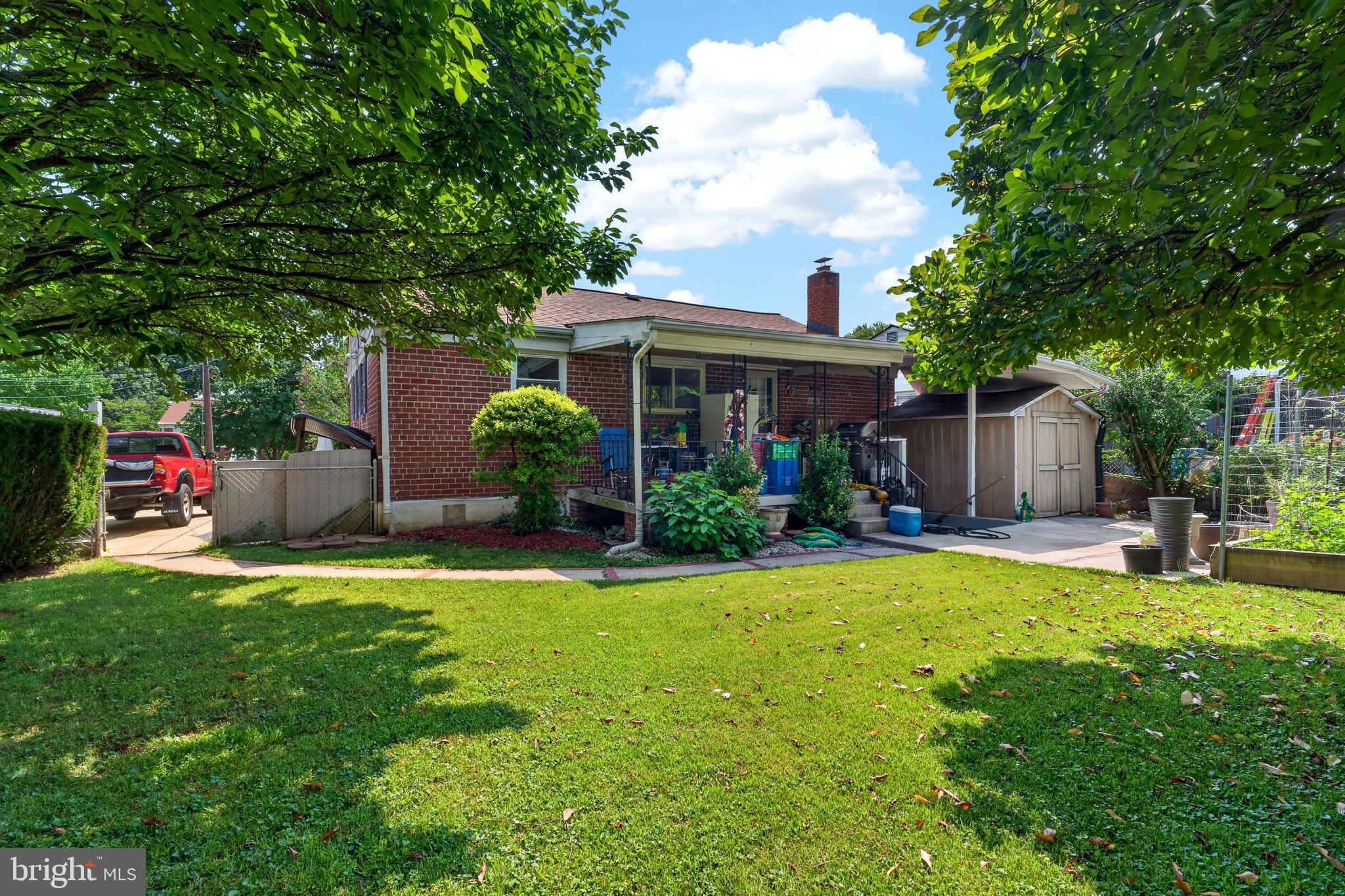 WHEATON VIEW - Residential
