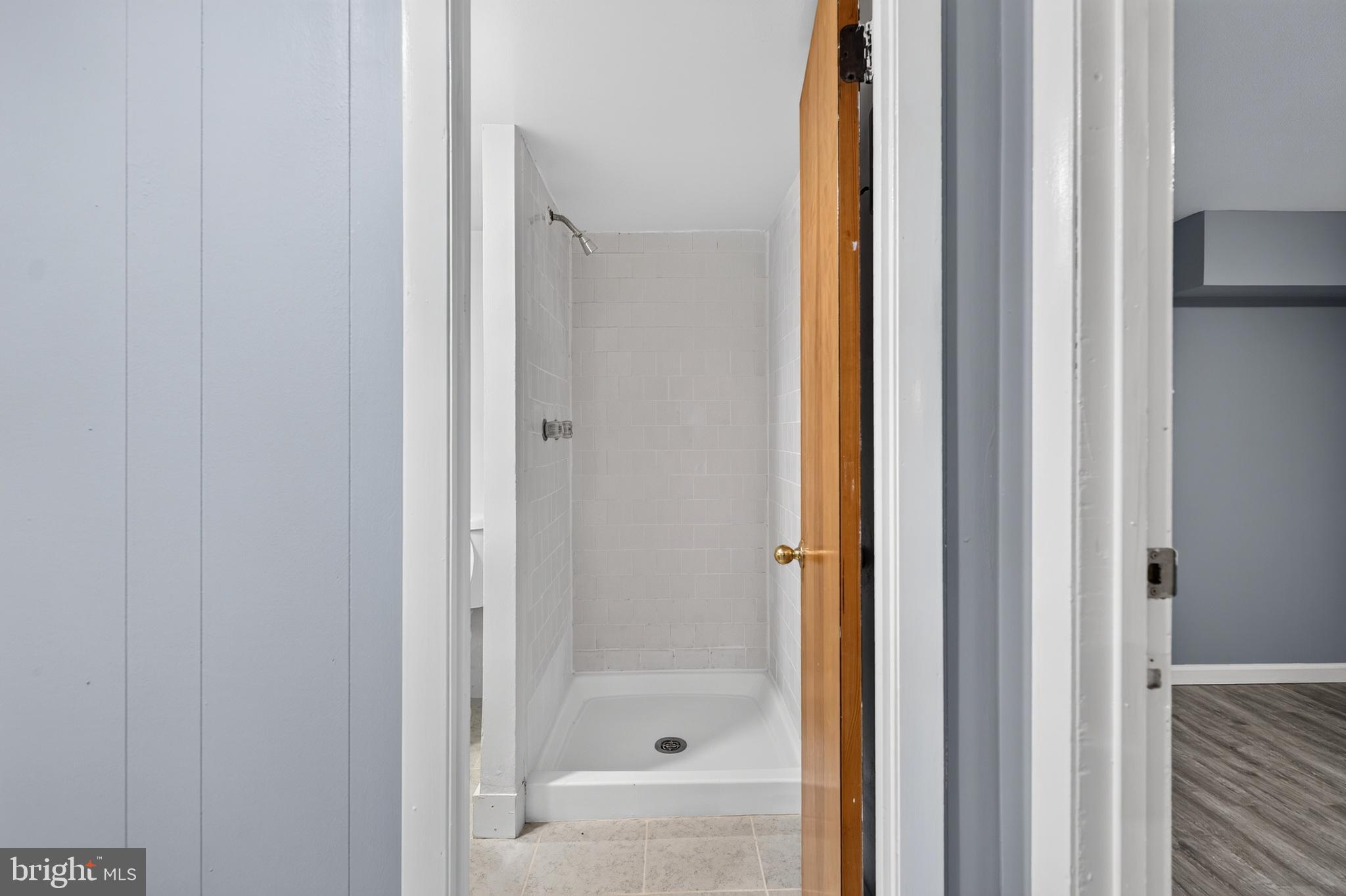 WHEATON VIEW - Residential