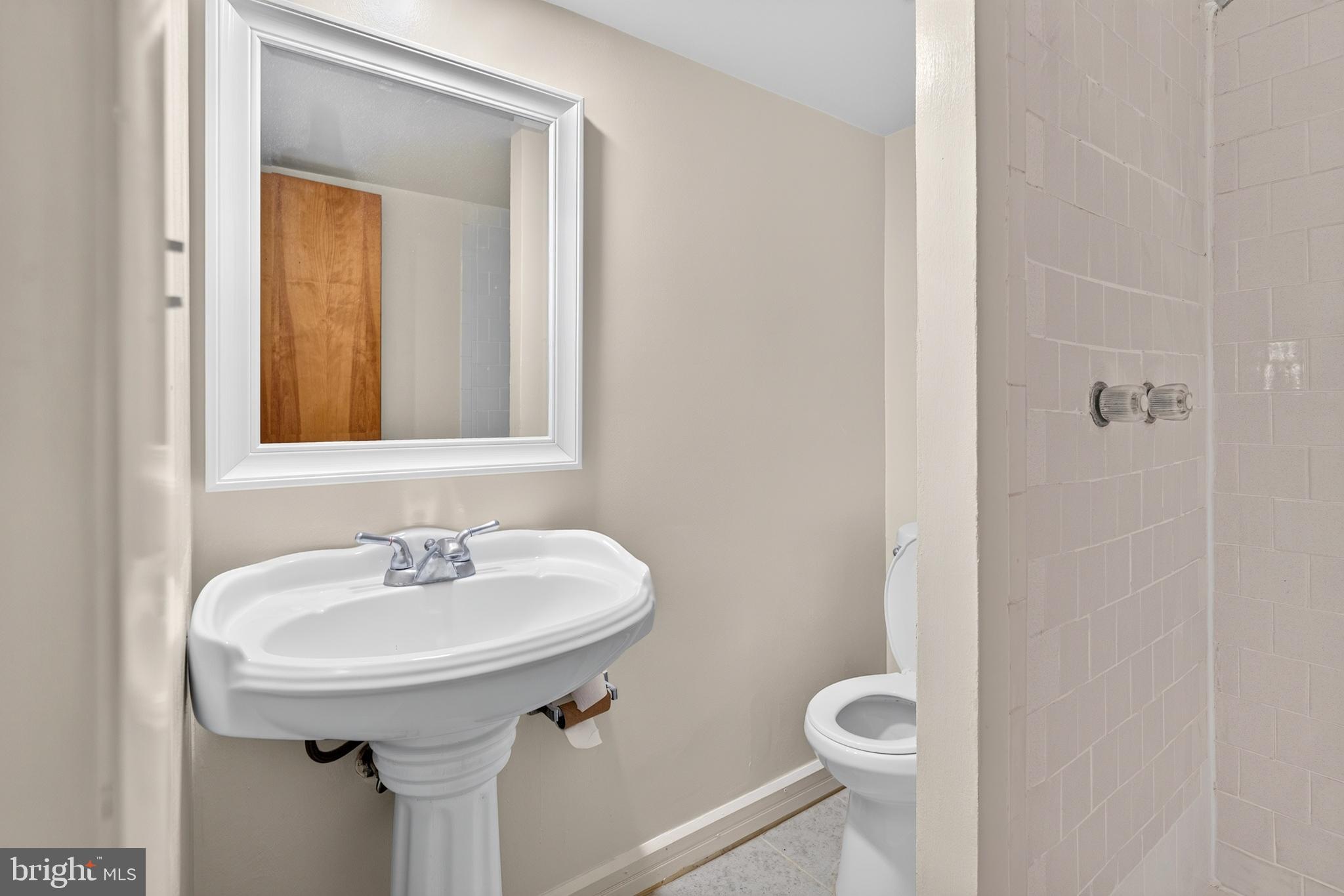 WHEATON VIEW - Residential