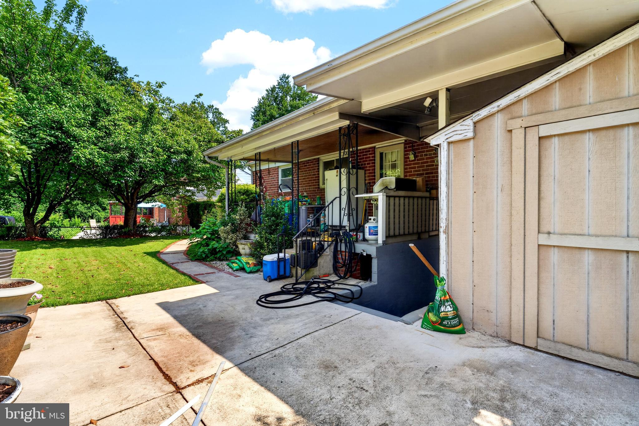 WHEATON VIEW - Residential