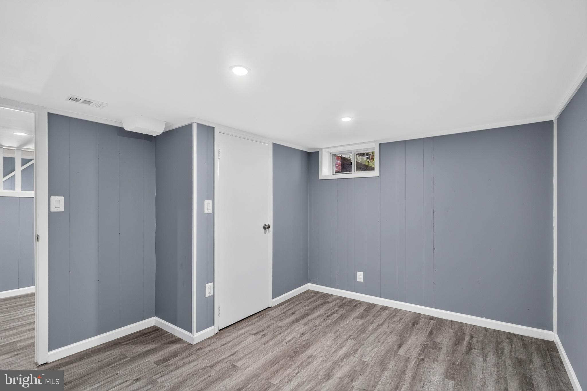 WHEATON VIEW - Residential