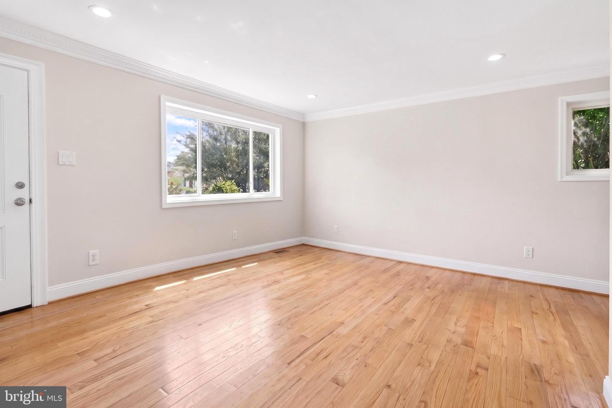 WHEATON VIEW - Residential