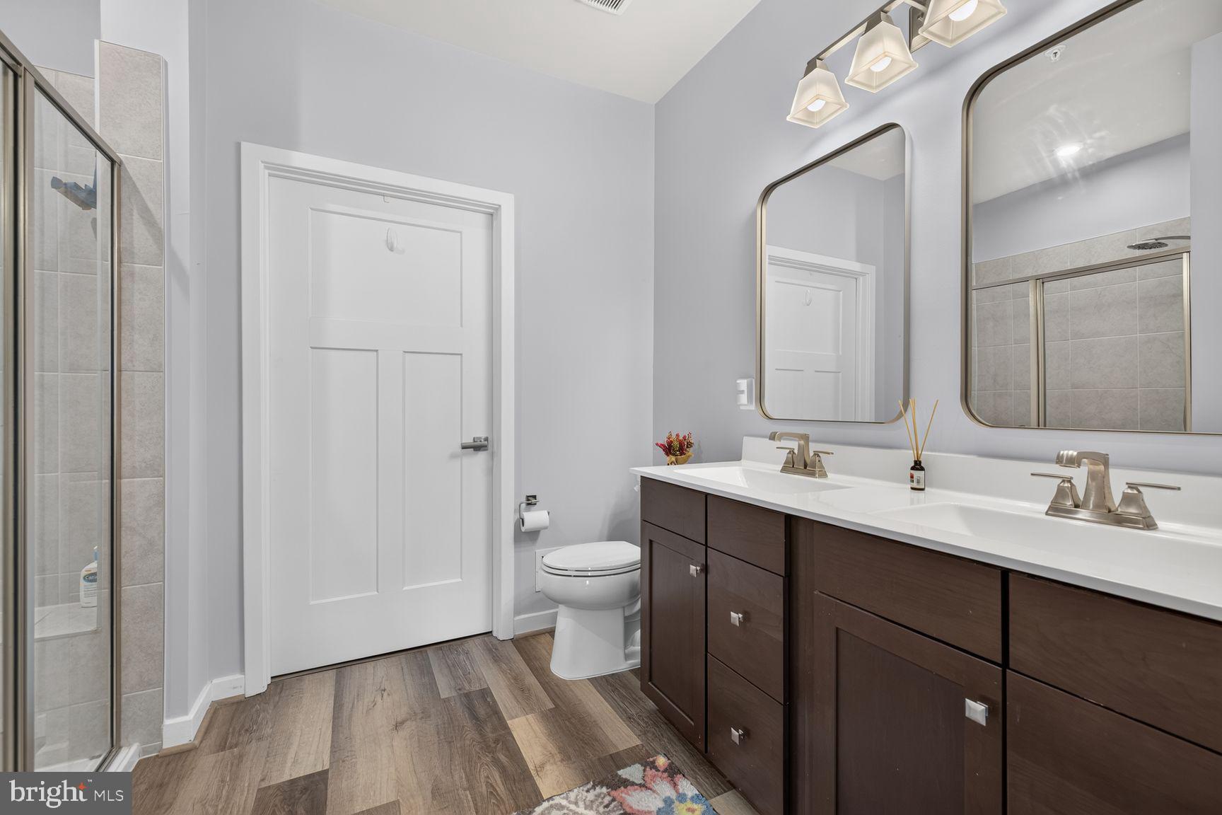 BALLENGER CREEK - Residential