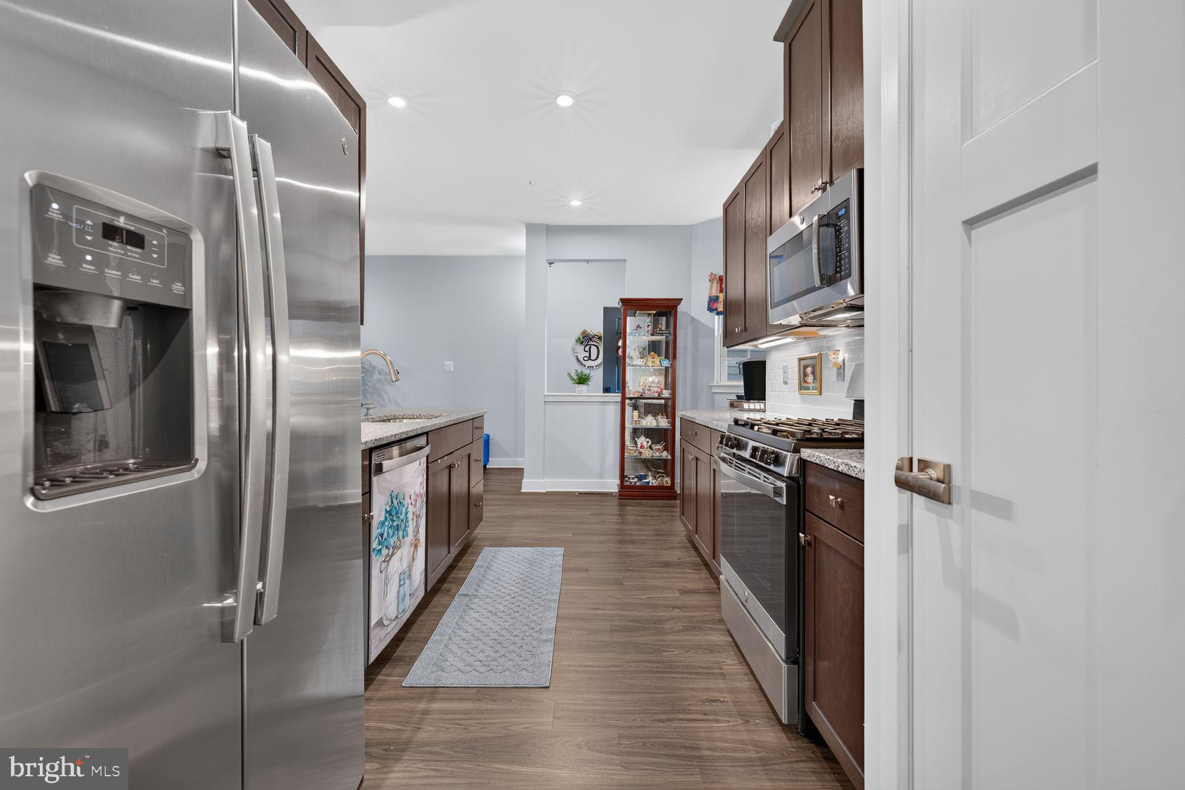 BALLENGER CREEK - Residential