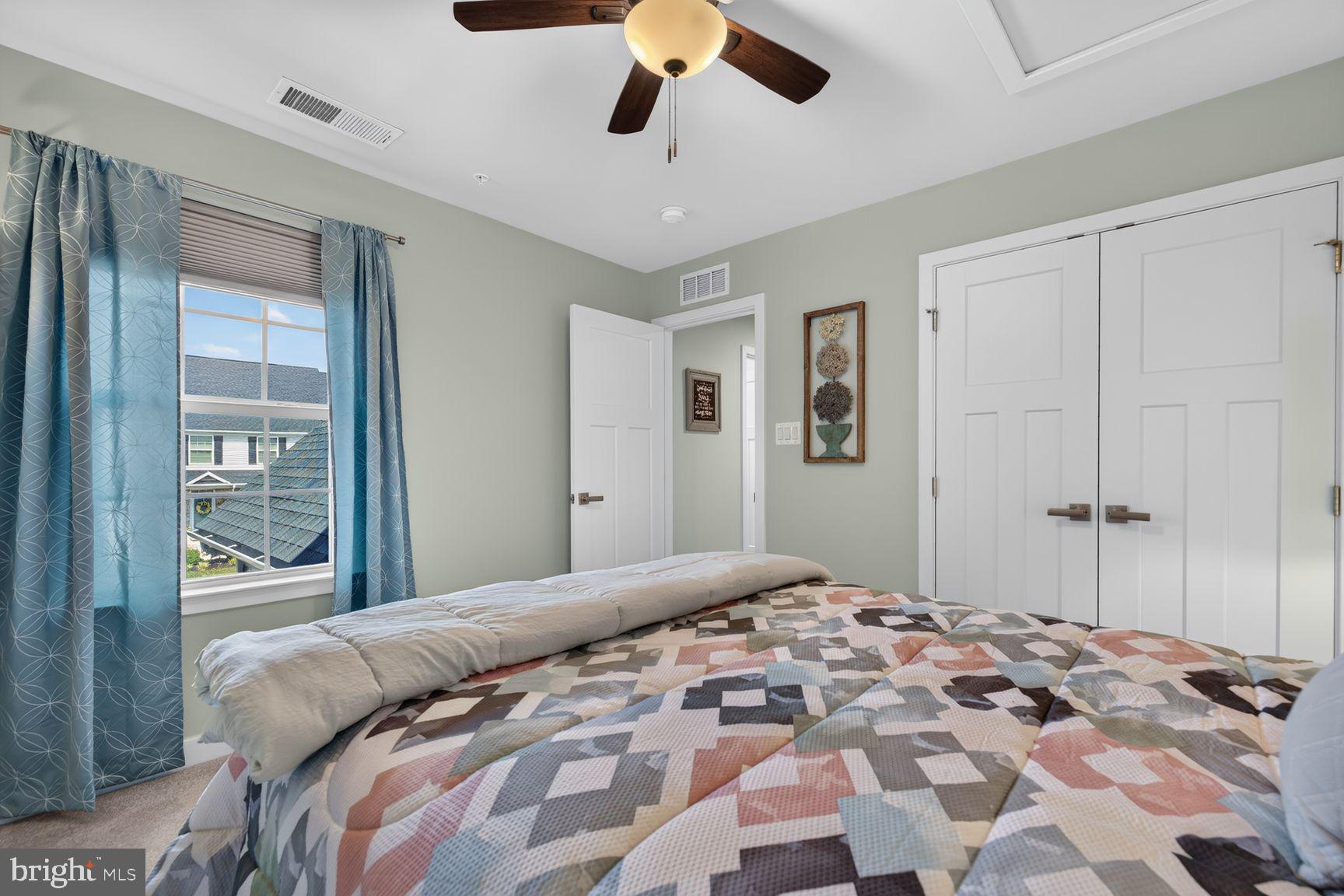 BALLENGER CREEK - Residential