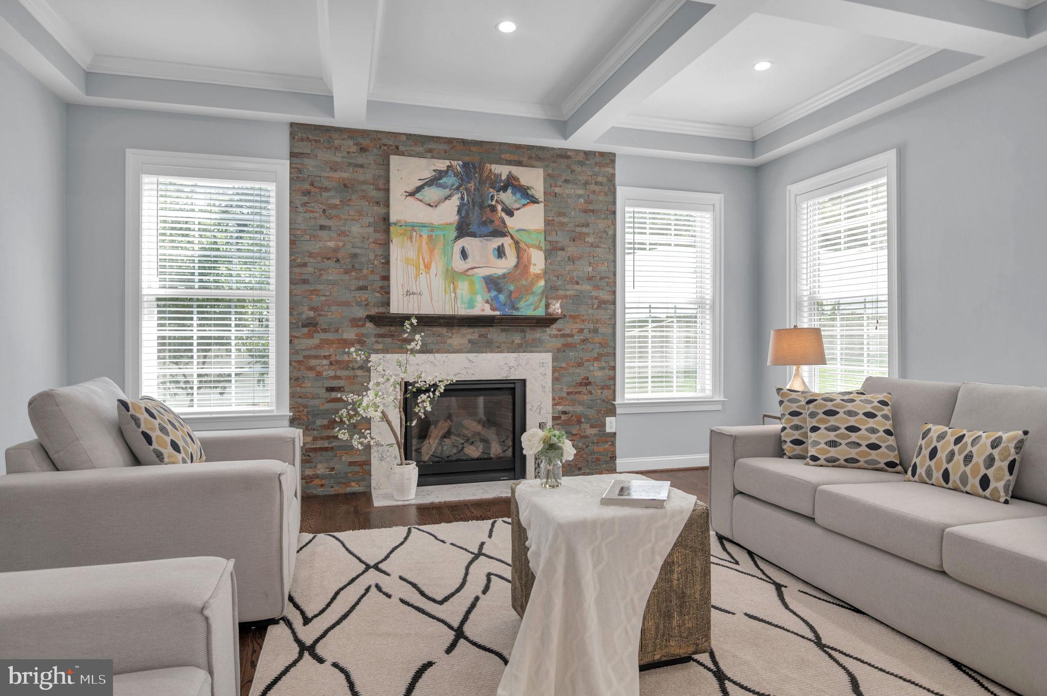 PIMMIT HILLS - Residential