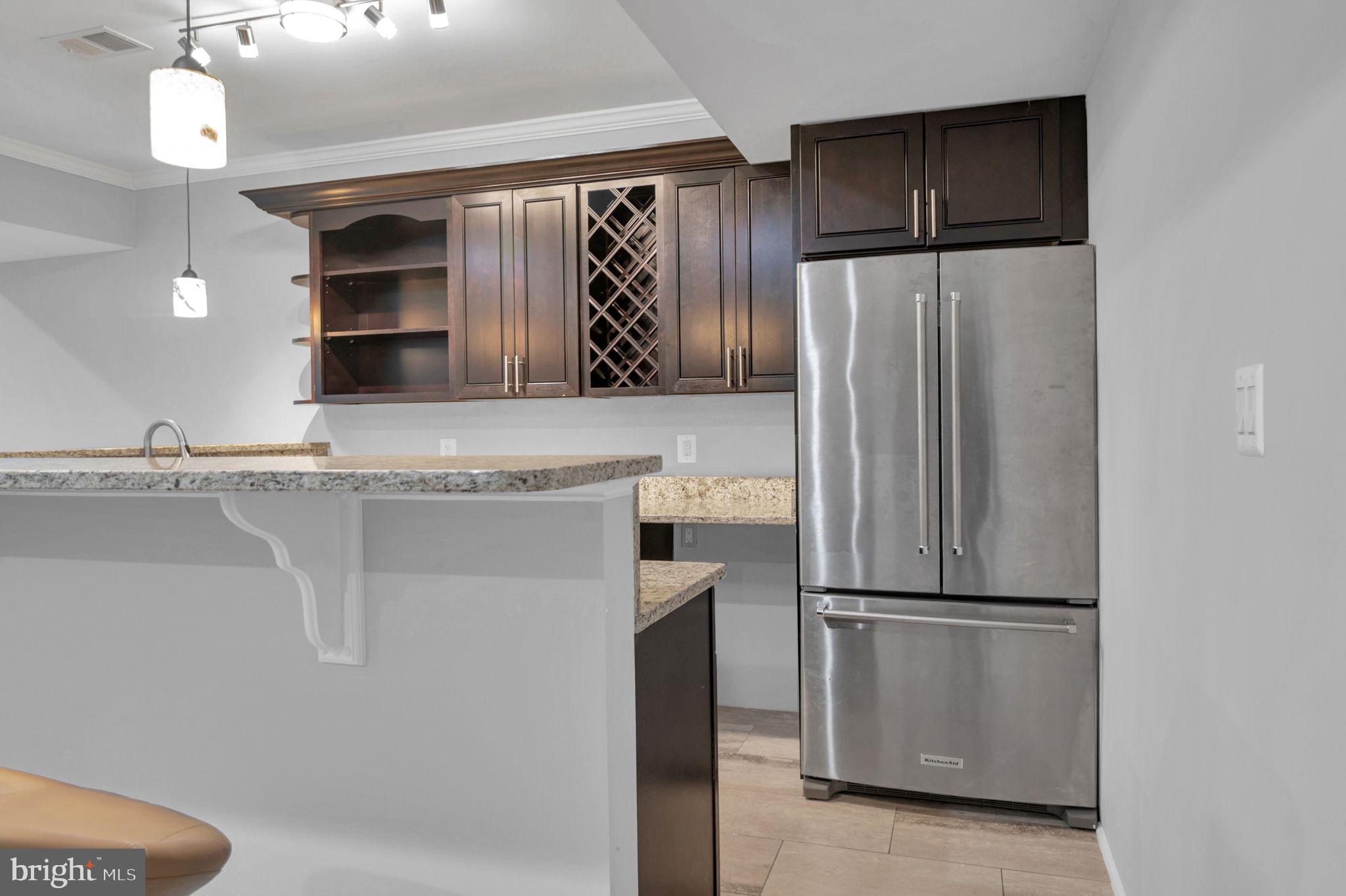 PIMMIT HILLS - Residential