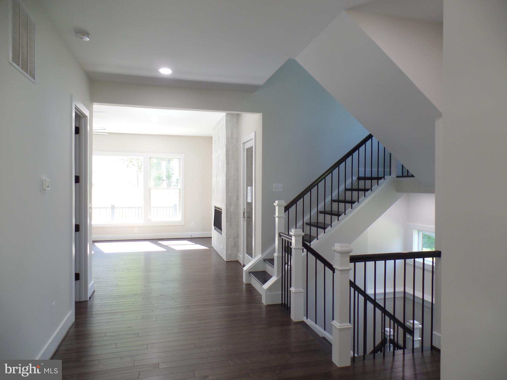 PIMMIT HILLS - Residential