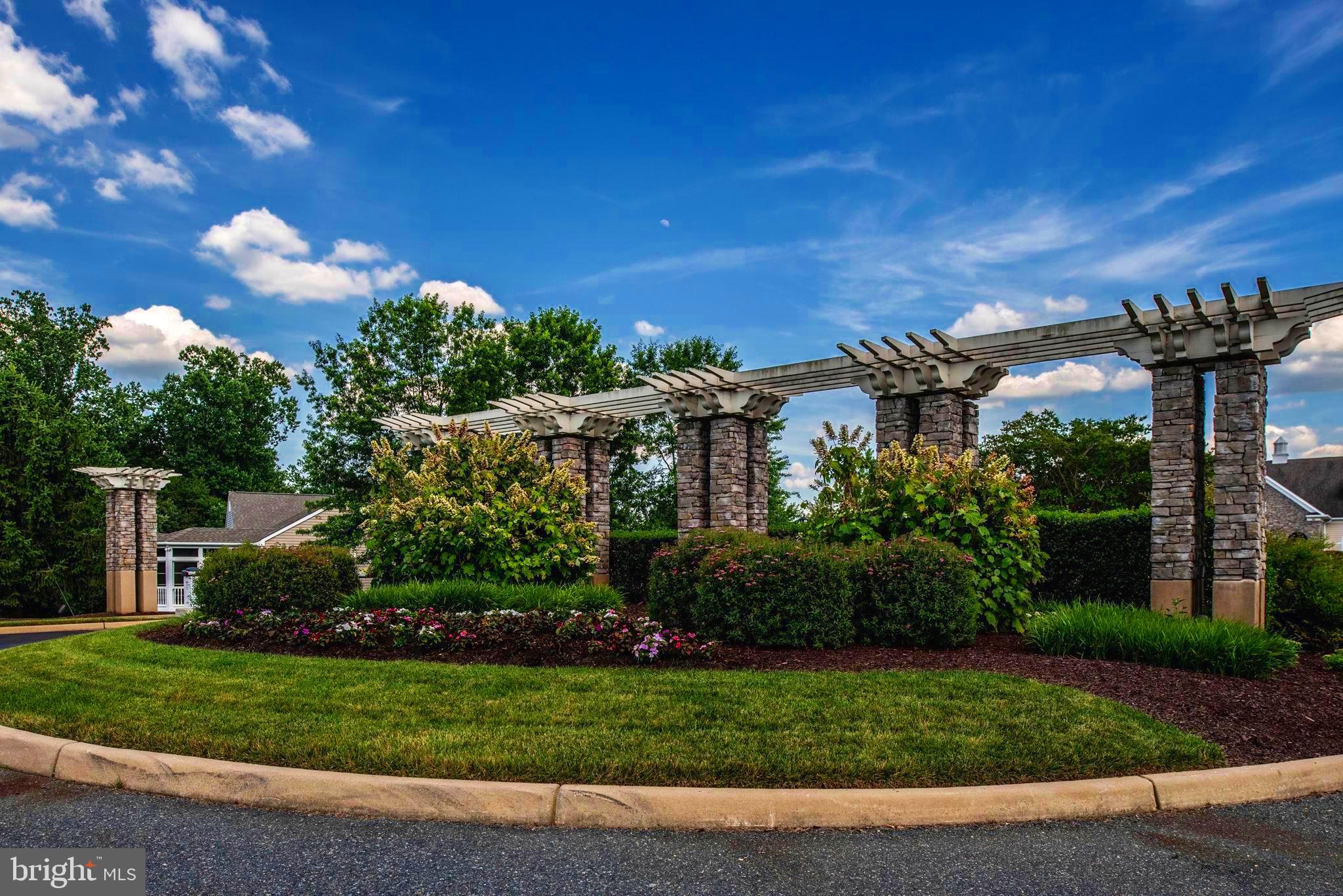 FALLS RUN - Residential