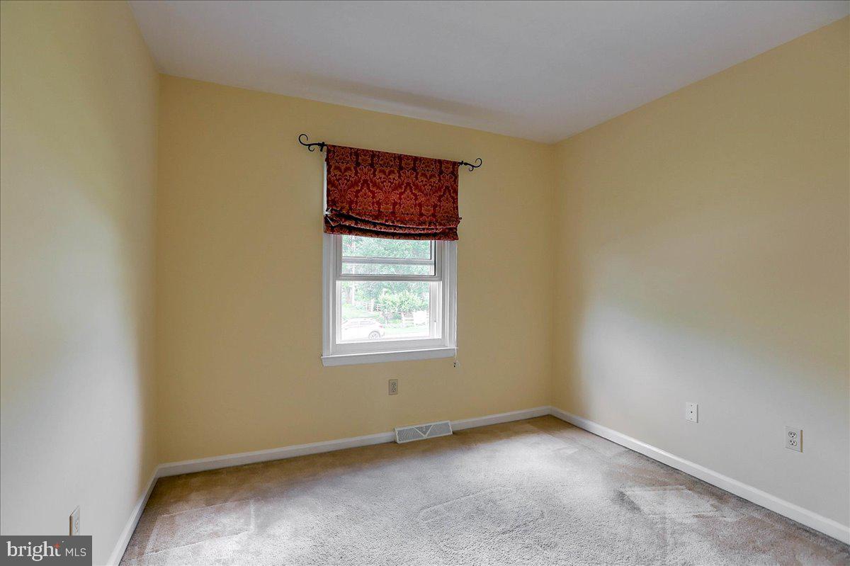 RUNNYMEDE EAST - Residential