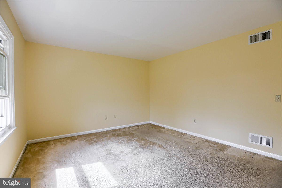 RUNNYMEDE EAST - Residential