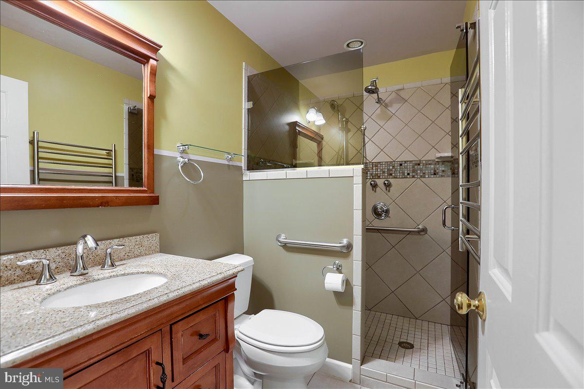 RUNNYMEDE EAST - Residential